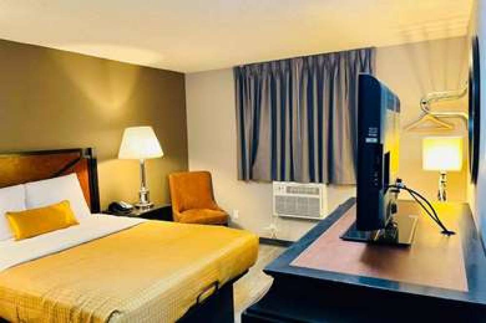 SUPER 8 BY WYNDHAM BENTON HARBOR/ST 9