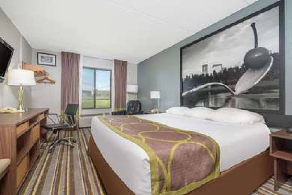 SUPER 8 BY WYNDHAM BLOOMINGTON/AIRP 8