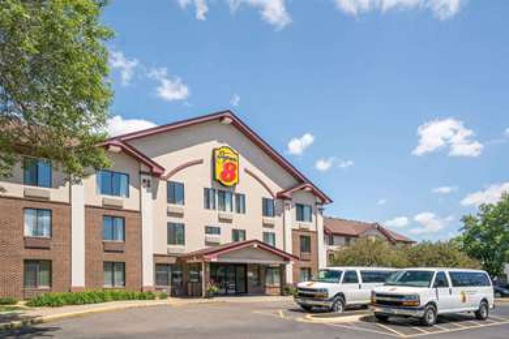 SUPER 8 BY WYNDHAM BLOOMINGTON/AIRP 1