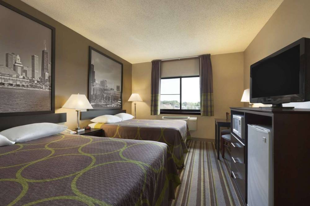 Super 8 By Wyndham Bridgeview/Chicago Area 2