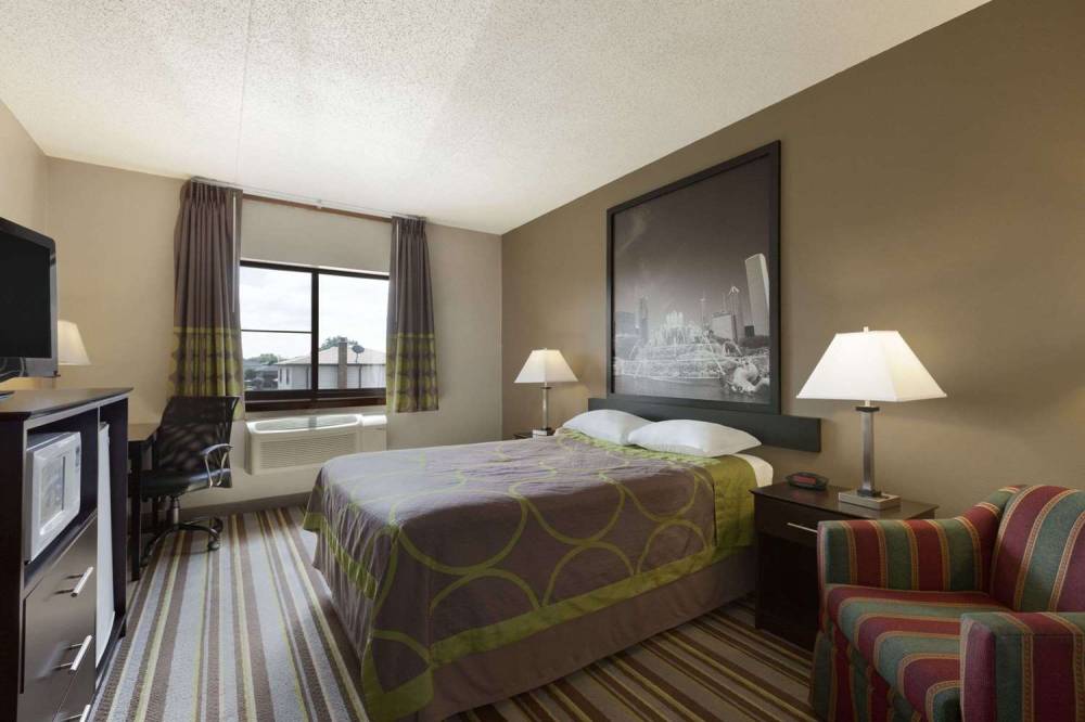 Super 8 By Wyndham Bridgeview/Chicago Area 7