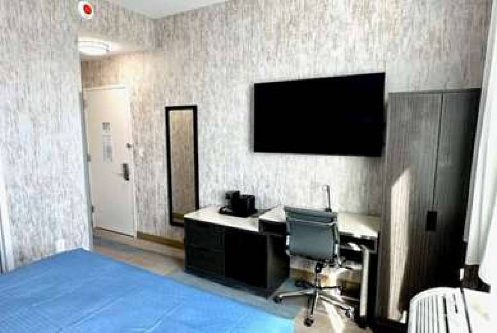 SUPER 8 BY WYNDHAM BROOKLYN PENNSYL 6