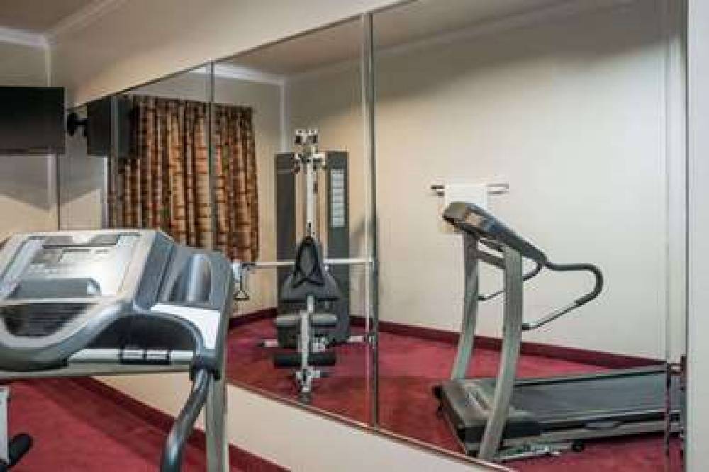 Super 8 By Wyndham Brookshire TX 5
