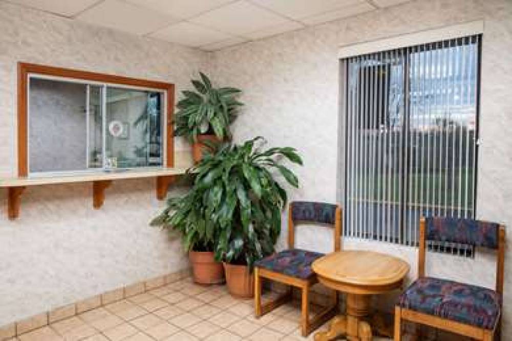 SUPER 8 BY WYNDHAM BURLINGTON NC 8