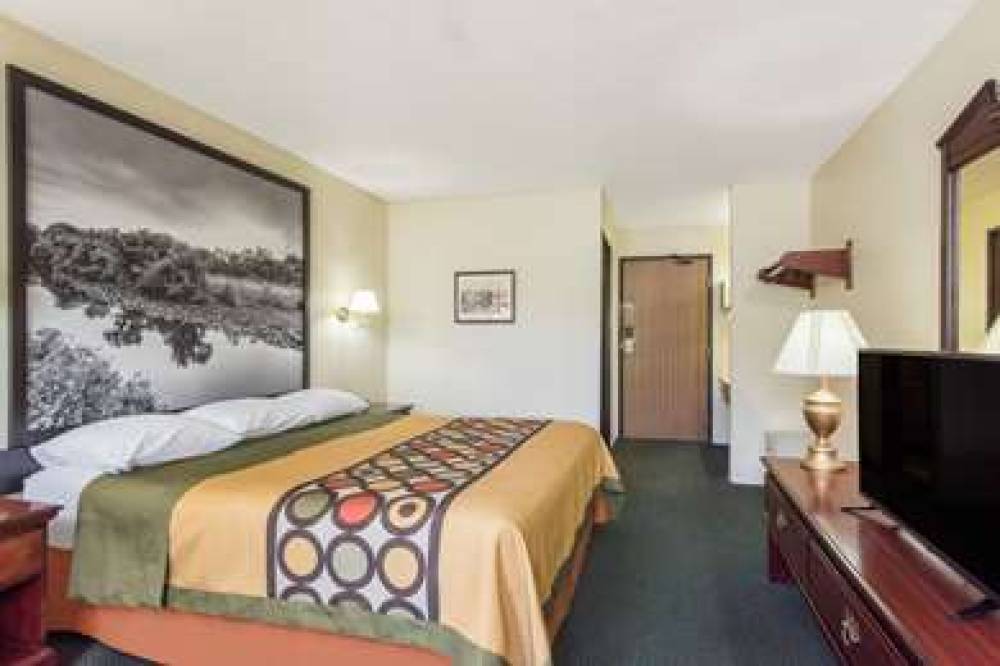 Super 8 By Wyndham Burnham/Lewistown 8