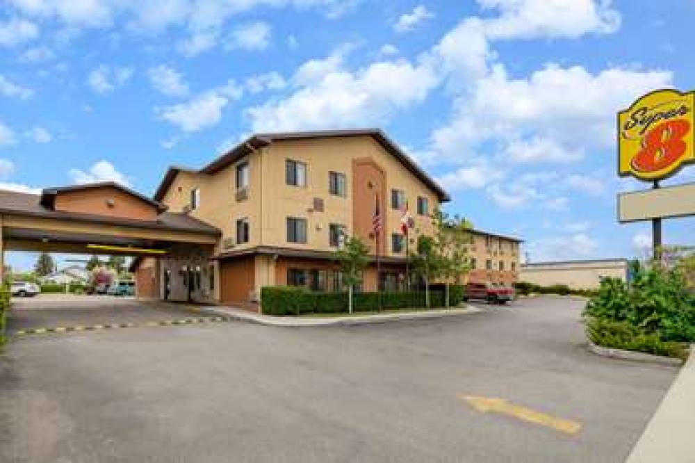 SUPER 8 BY WYNDHAM BUTTE MT 2