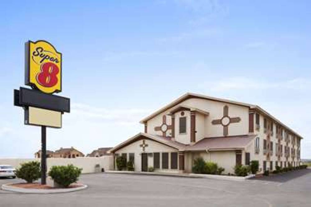 Super 8 By Wyndham Carlsbad
