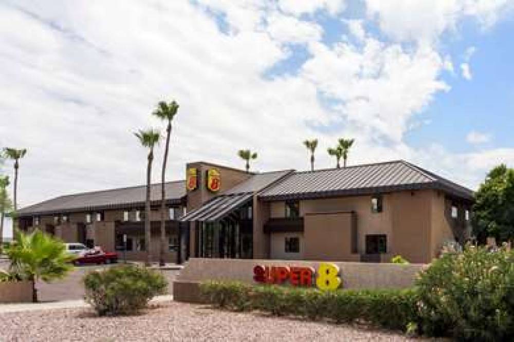 RODEWAY INN AND SUITES CHANDLER - P 1