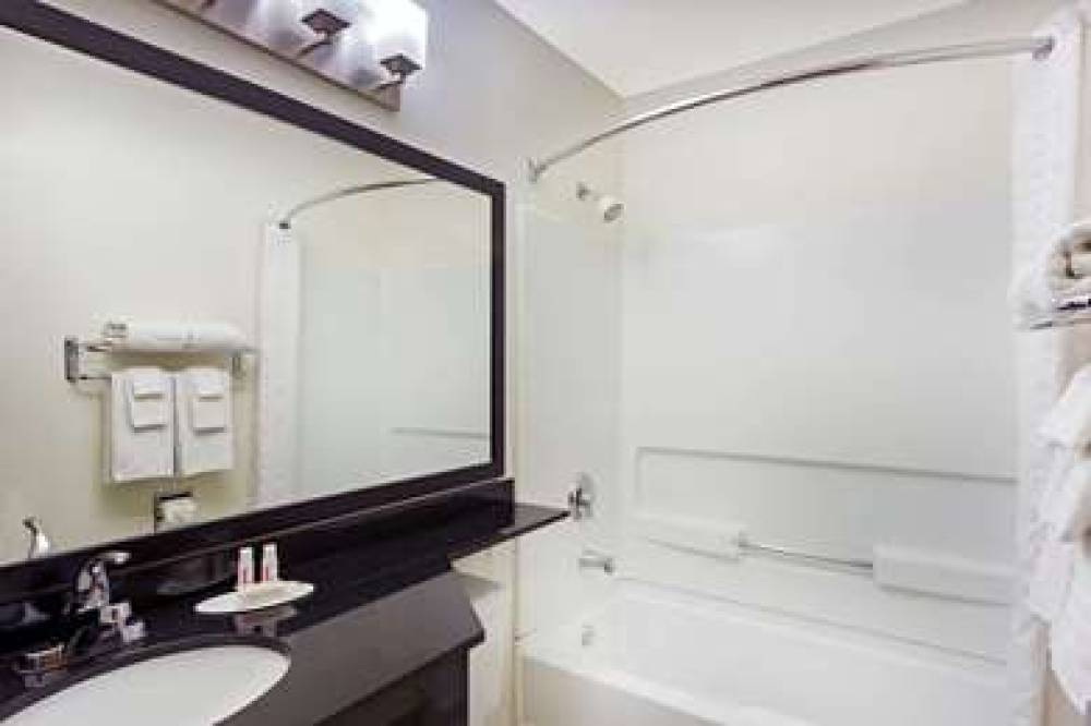 RODEWAY INN AND SUITES CHANDLER - P 9