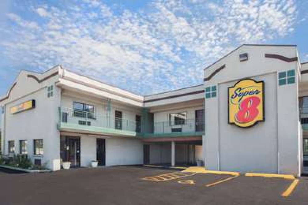 Super 8 By Wyndham Chicago/Rosemont