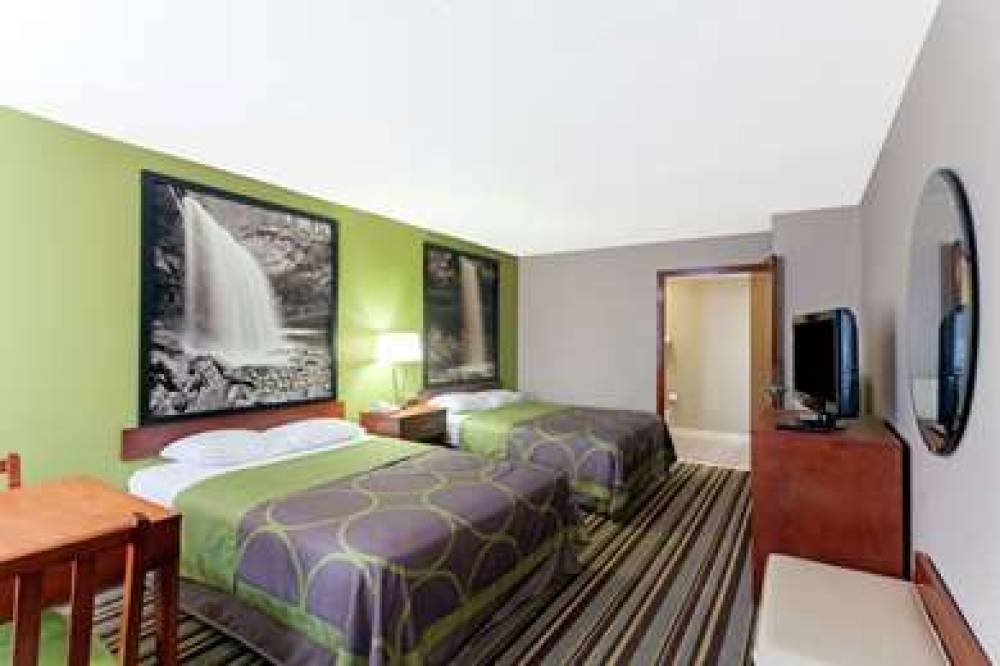SUPER 8 BY WYNDHAM CLARKSVILLE NORT 2