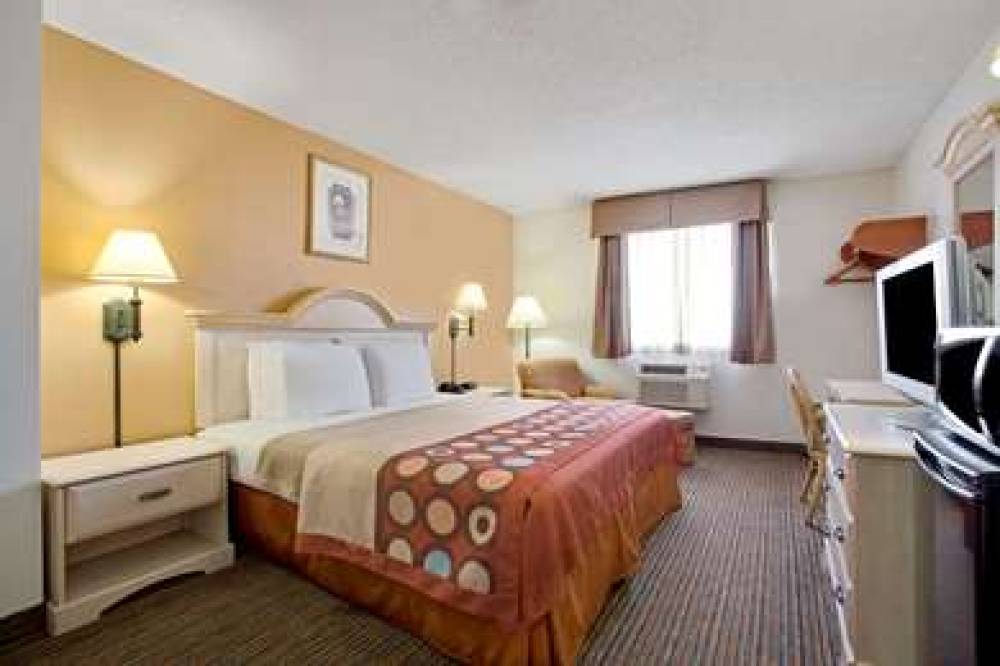 Super 8 By Wyndham Clearwater/St. Petersburg Airport 5