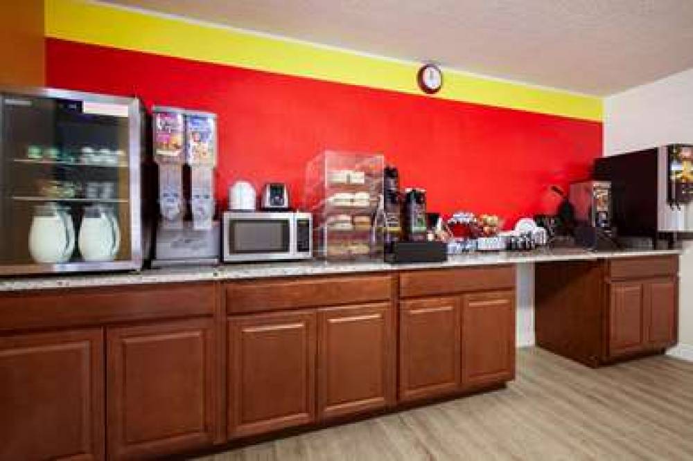 Super 8 By Wyndham Colorado Springs/Afa Area 2
