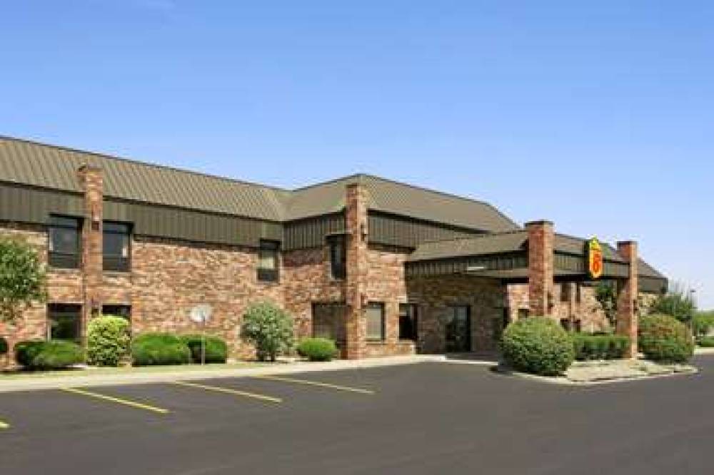 Super 8 By Wyndham Columbia City