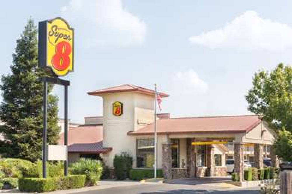 Super 8 By Wyndham Corning