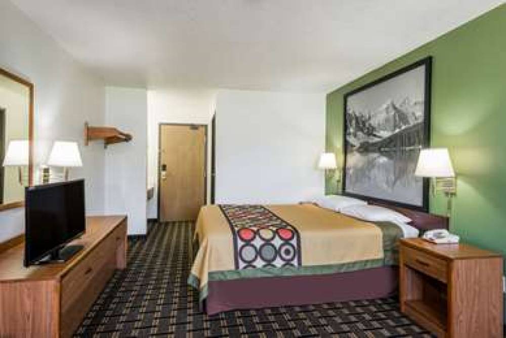 SUPER 8 BY WYNDHAM COSHOCTON ROSCOE 8