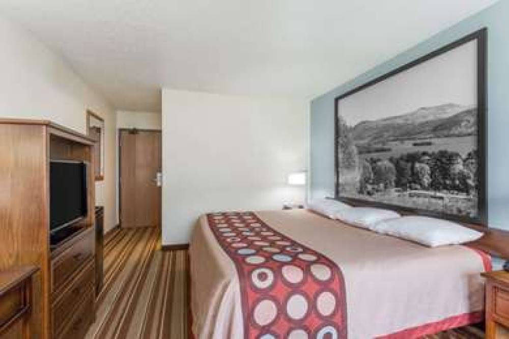 Super 8 By Wyndham Danville VA 10