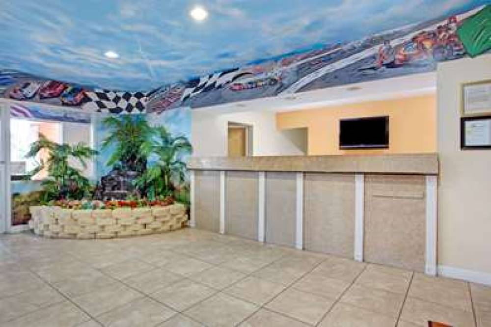 Super 8 By Wyndham Daytona Beach