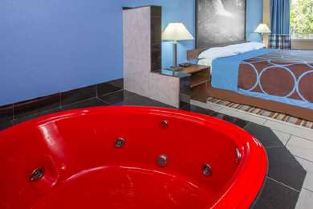 Super 8 By Wyndham Dothan 6