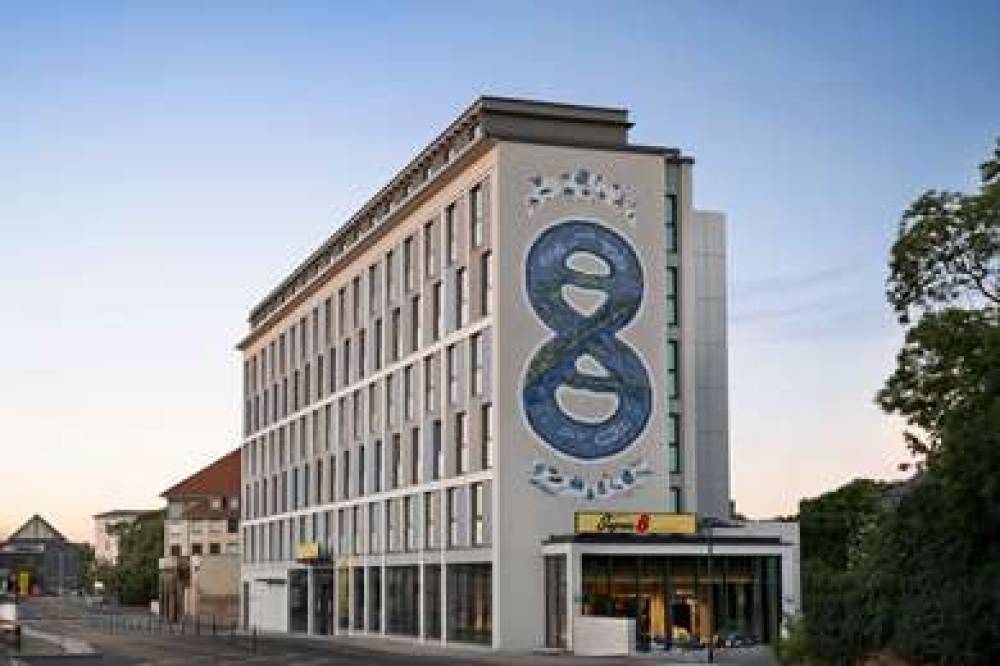 Super 8 By Wyndham Dresden