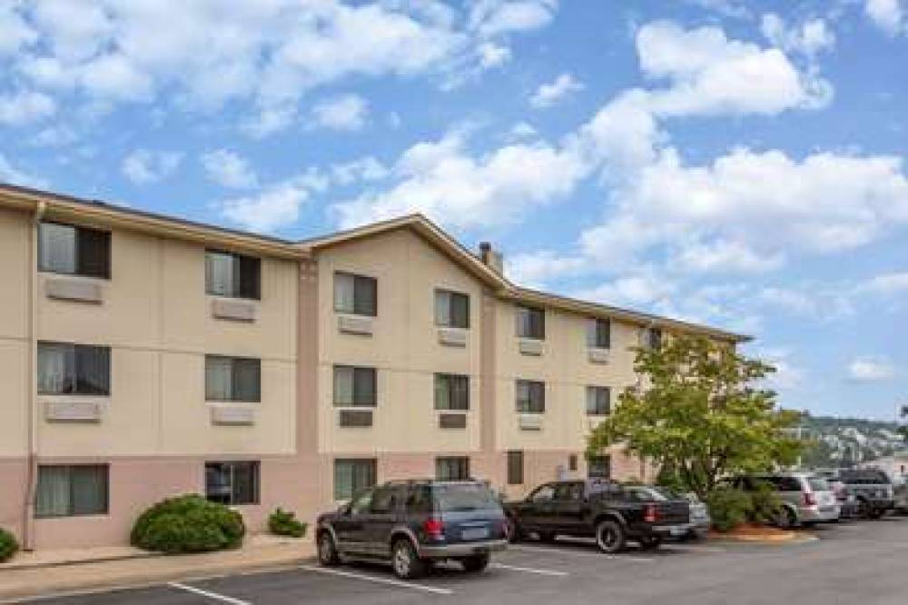 Super 8 By Wyndham Dumfries/Quantico