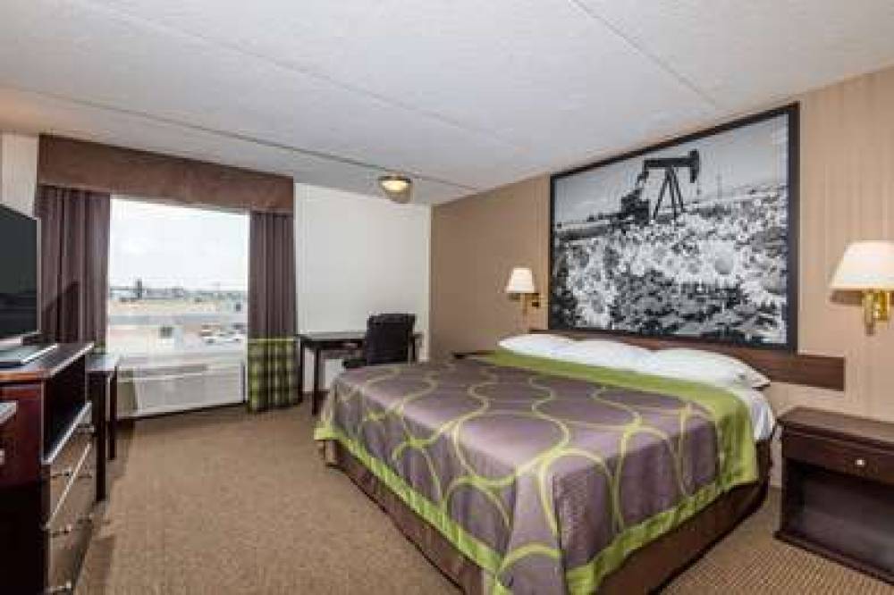 Super 8 By Wyndham Edson 4