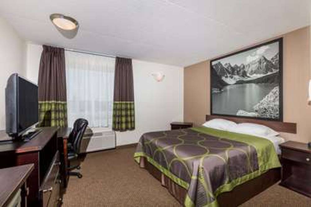 Super 8 By Wyndham Edson 2