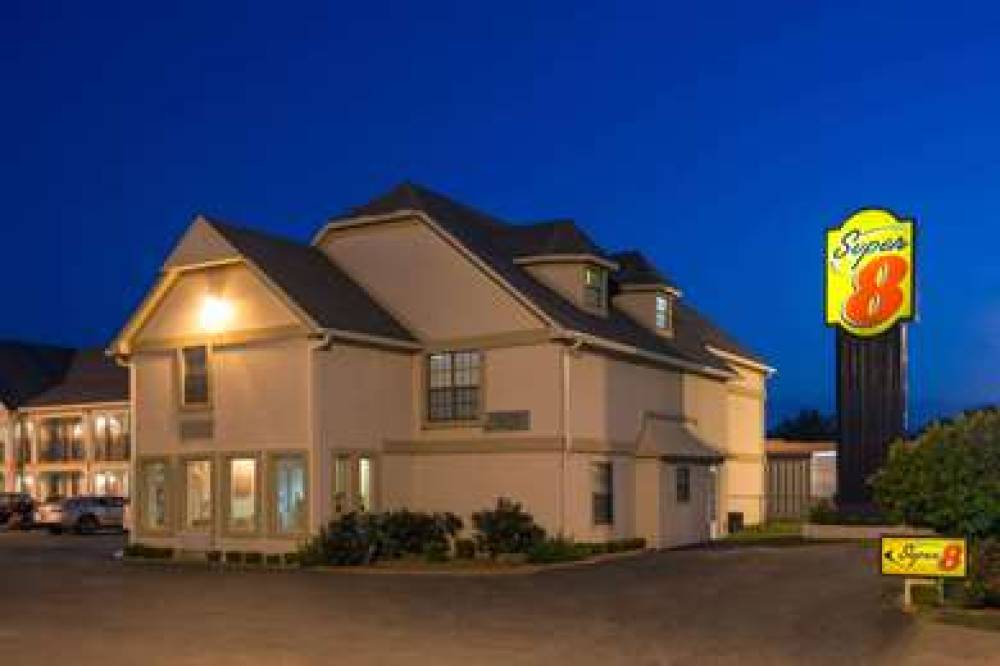 Super 8 By Wyndham Enid