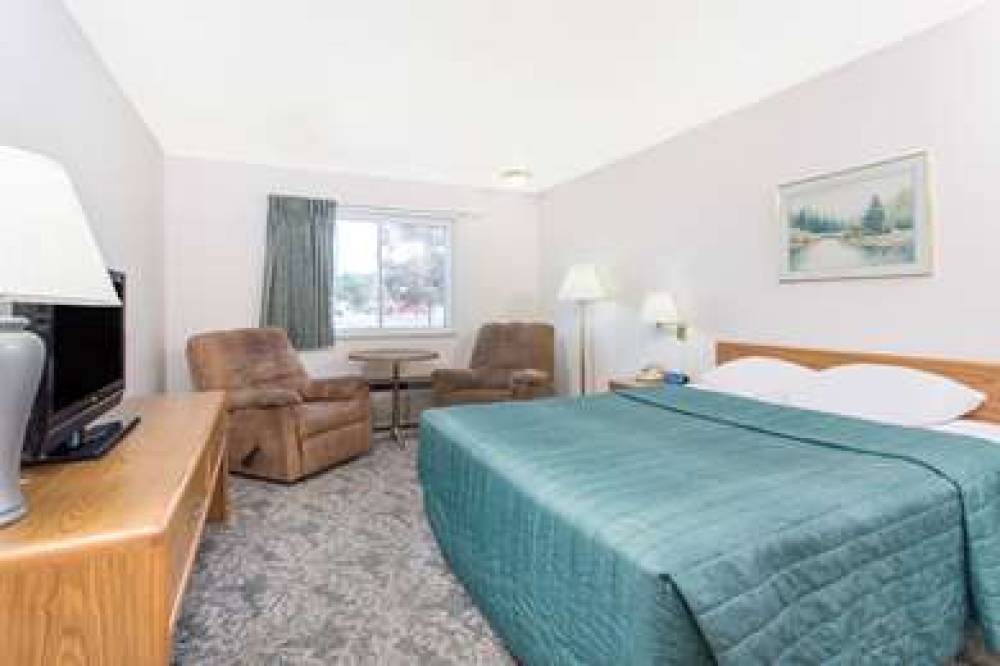 Super 8 By Wyndham Escanaba 3