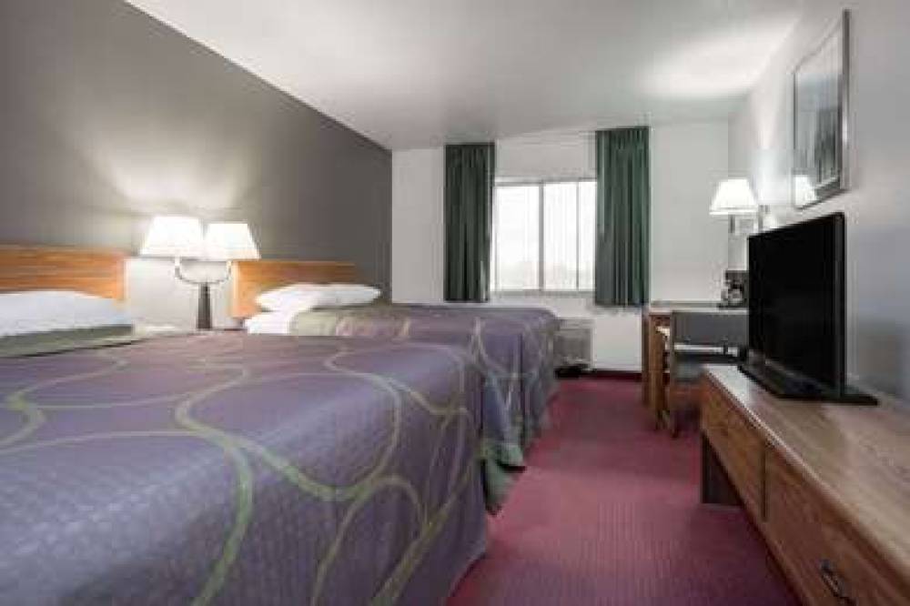 Super 8 By Wyndham Fond Du Lac 6