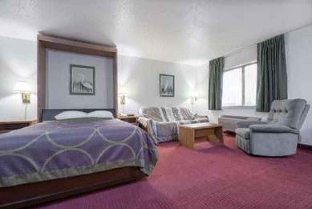 Super 8 By Wyndham Fond Du Lac 7