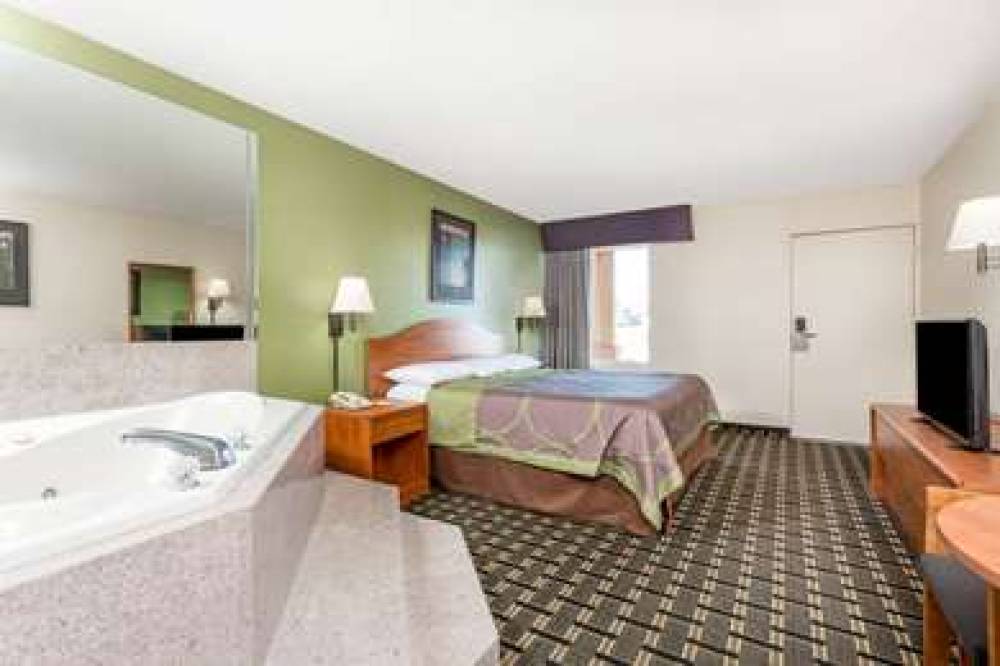 MOTEL 6 FORSYTH GA TIFT COLLEGE 8