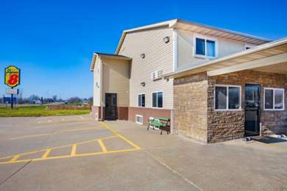 Super 8 By Wyndham Fort Madison