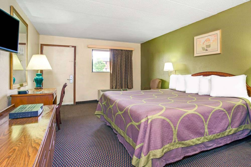 Super 8 By Wyndham Fort Mitchell Cincinnati Area 4