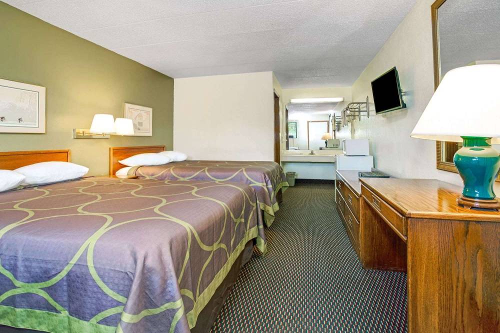 Super 8 By Wyndham Fort Mitchell Cincinnati Area 7