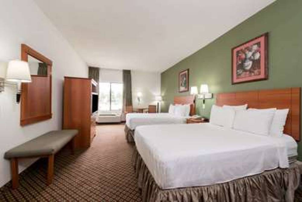 Super 8 By Wyndham Fort Worth South 4