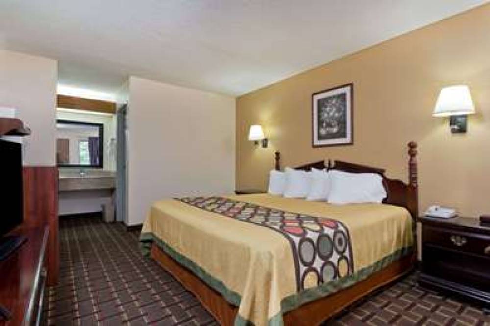 SUPER 8 BY WYNDHAM FRANKLIN HWY 31 4