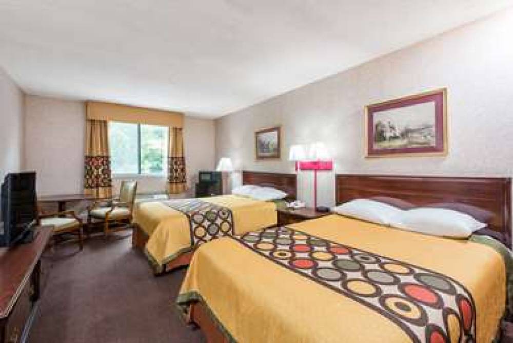 SUPER 8 BY WYNDHAM HANCOCK MD 7