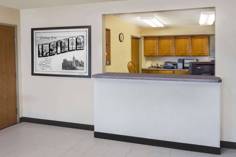 Super 8 By Wyndham Hebron Lowell Area 5
