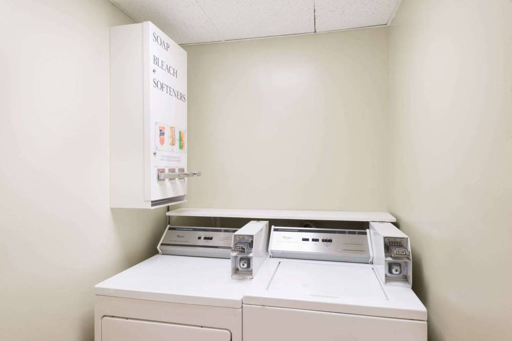 Super 8 By Wyndham Henrietta/Rochester Area 2