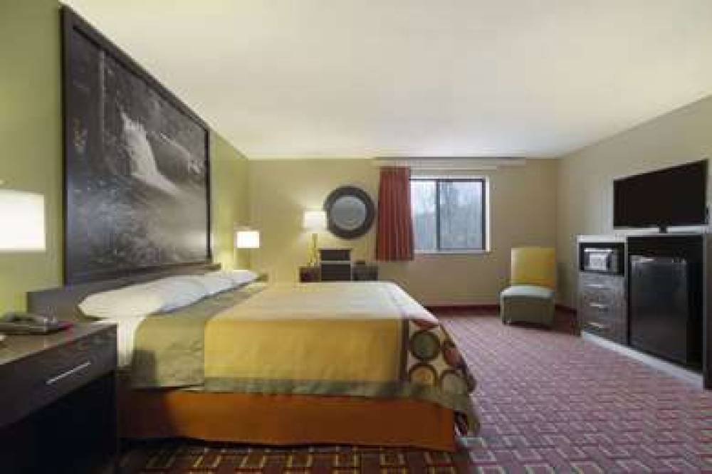 SUPER 8 BY WYNDHAM HOMEWOOD BIRMING 4