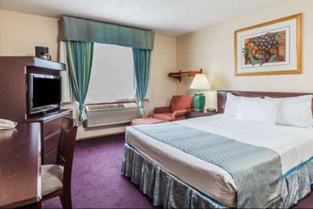 SUPER 8 BY WYNDHAM IRVING DFW AIRPO 5