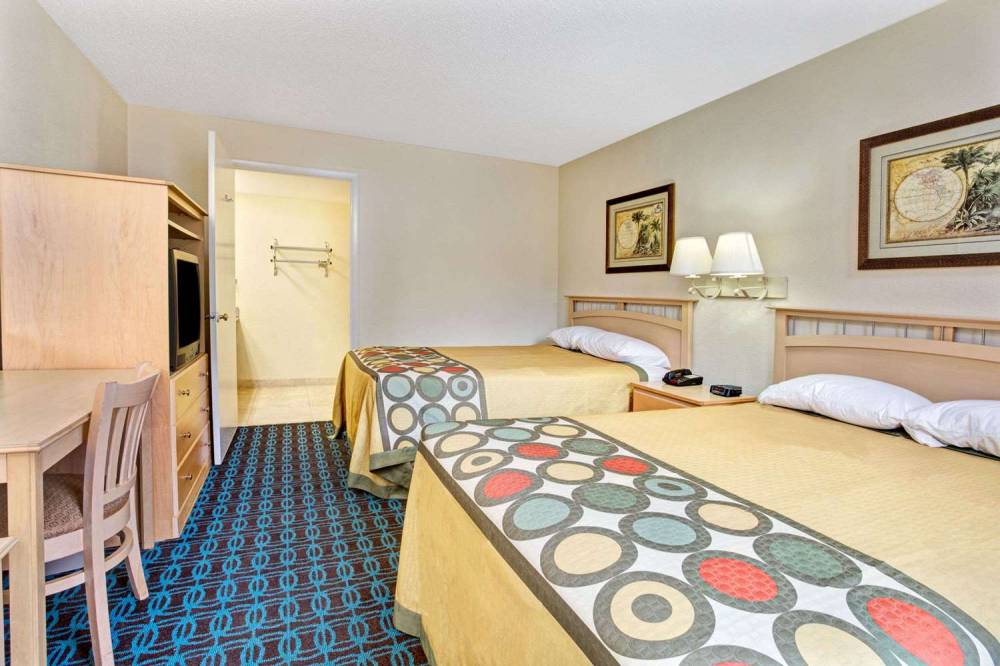 Super 8 By Wyndham Jacksonville Orange Park 2