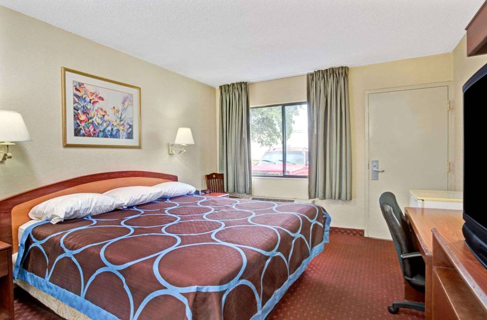 Super 8 By Wyndham Jacksonville Orange Park 3