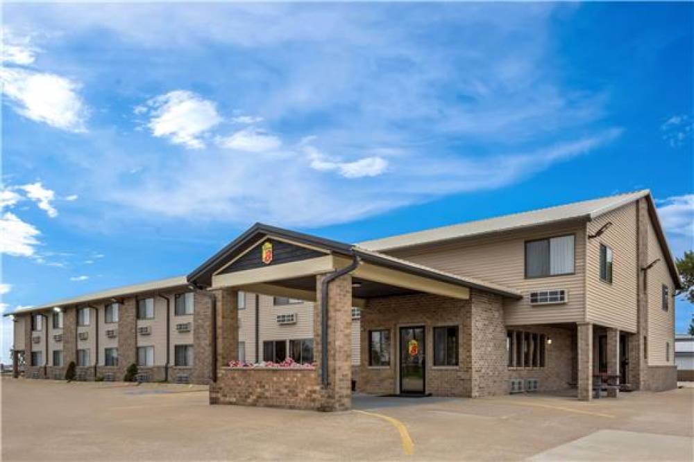 SUPER 8 BY WYNDHAM JEFFERSON 10