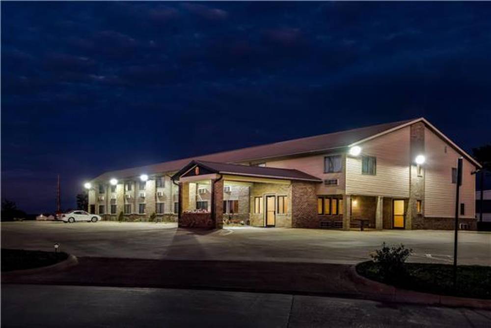 SUPER 8 BY WYNDHAM JEFFERSON 9