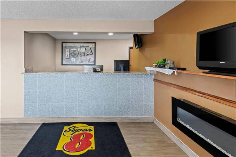 SUPER 8 BY WYNDHAM JEFFERSON 4