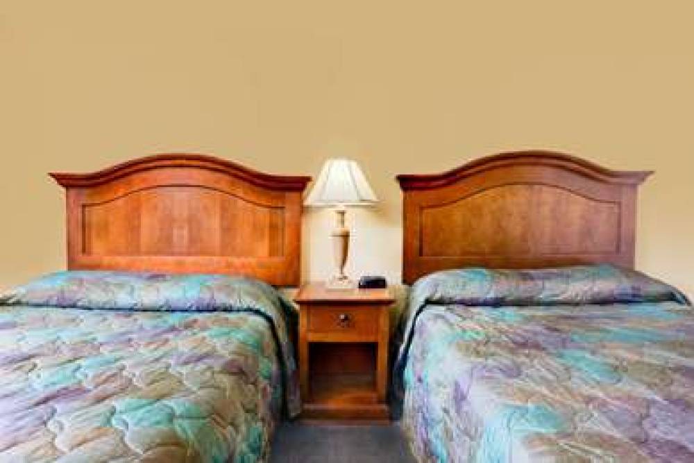 SUPER 8 BY WYNDHAM KLAMATH FALLS 6