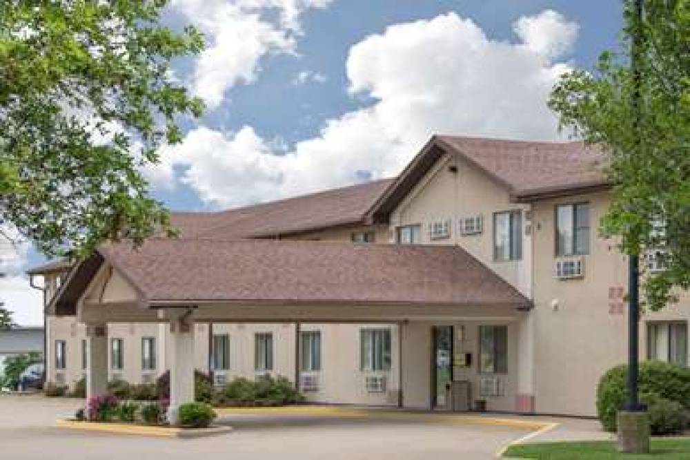 Super 8 By Wyndham Knoxville