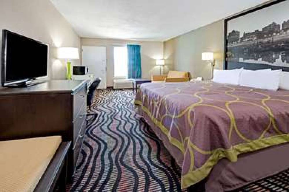 Super 8 By Wyndham Lakeland 7